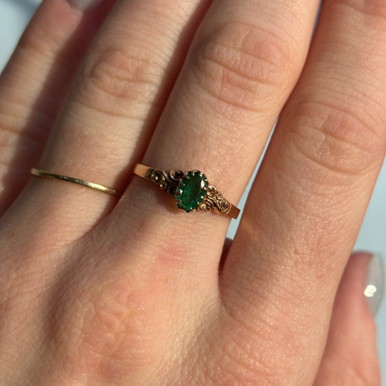 Oval Emerald Solitaire