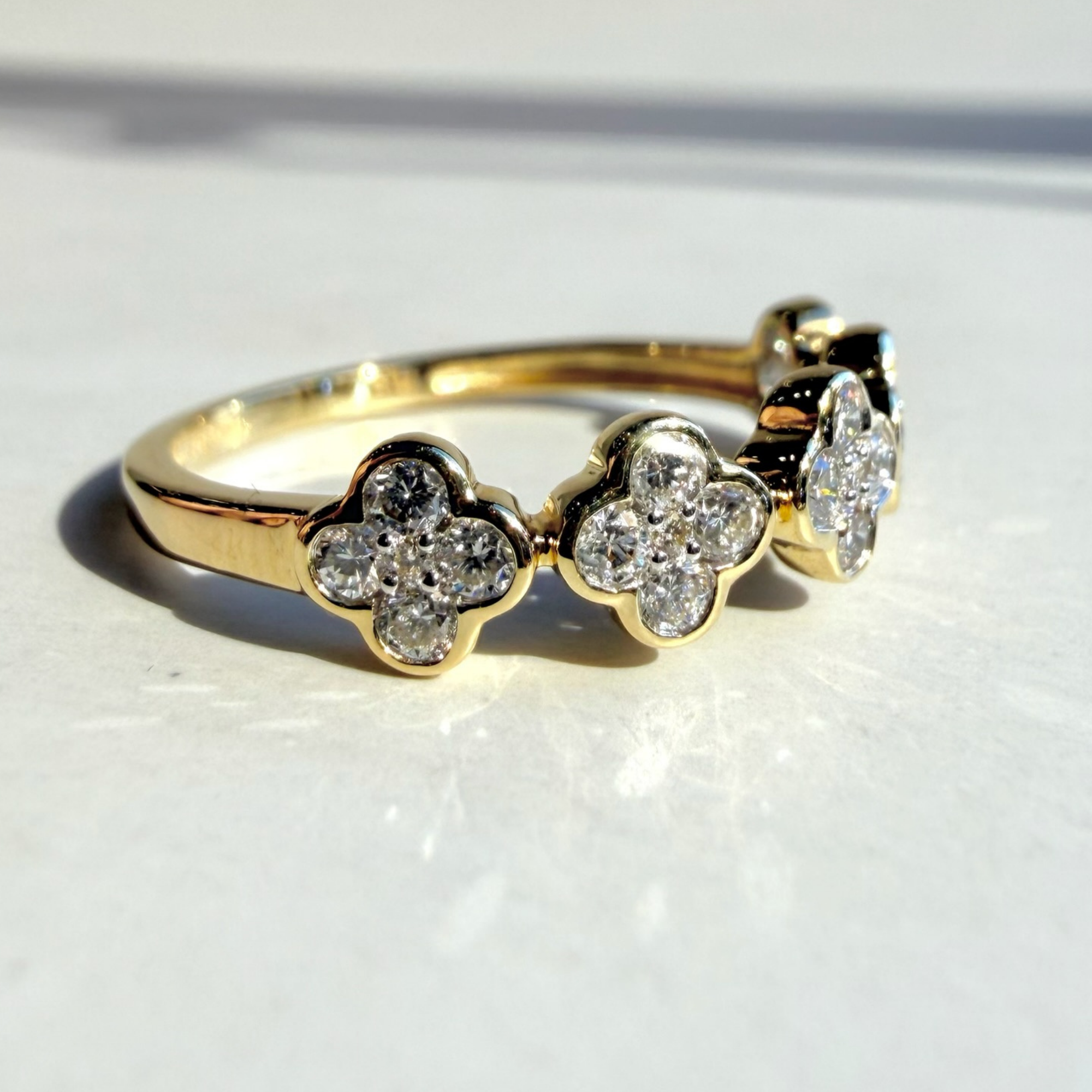 Five Clover Band | Earth-Mined Diamond