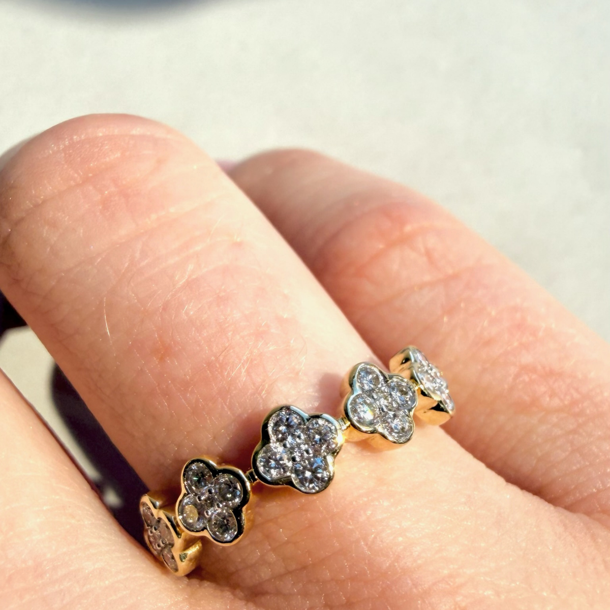 Five Clover Band | Earth-Mined Diamond