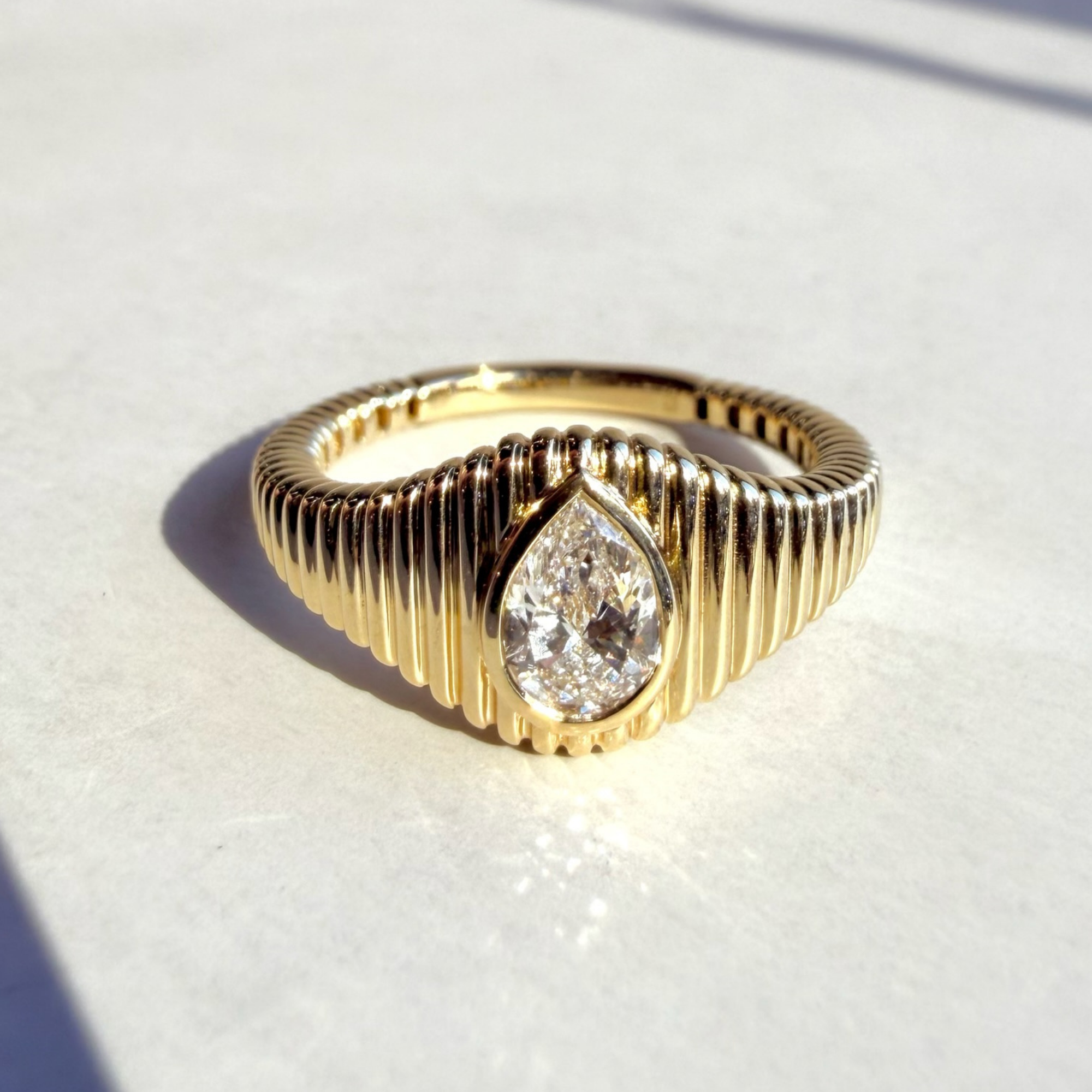 Ribbed Bezel Set Ring | Pear | Lab-Grown Diamond