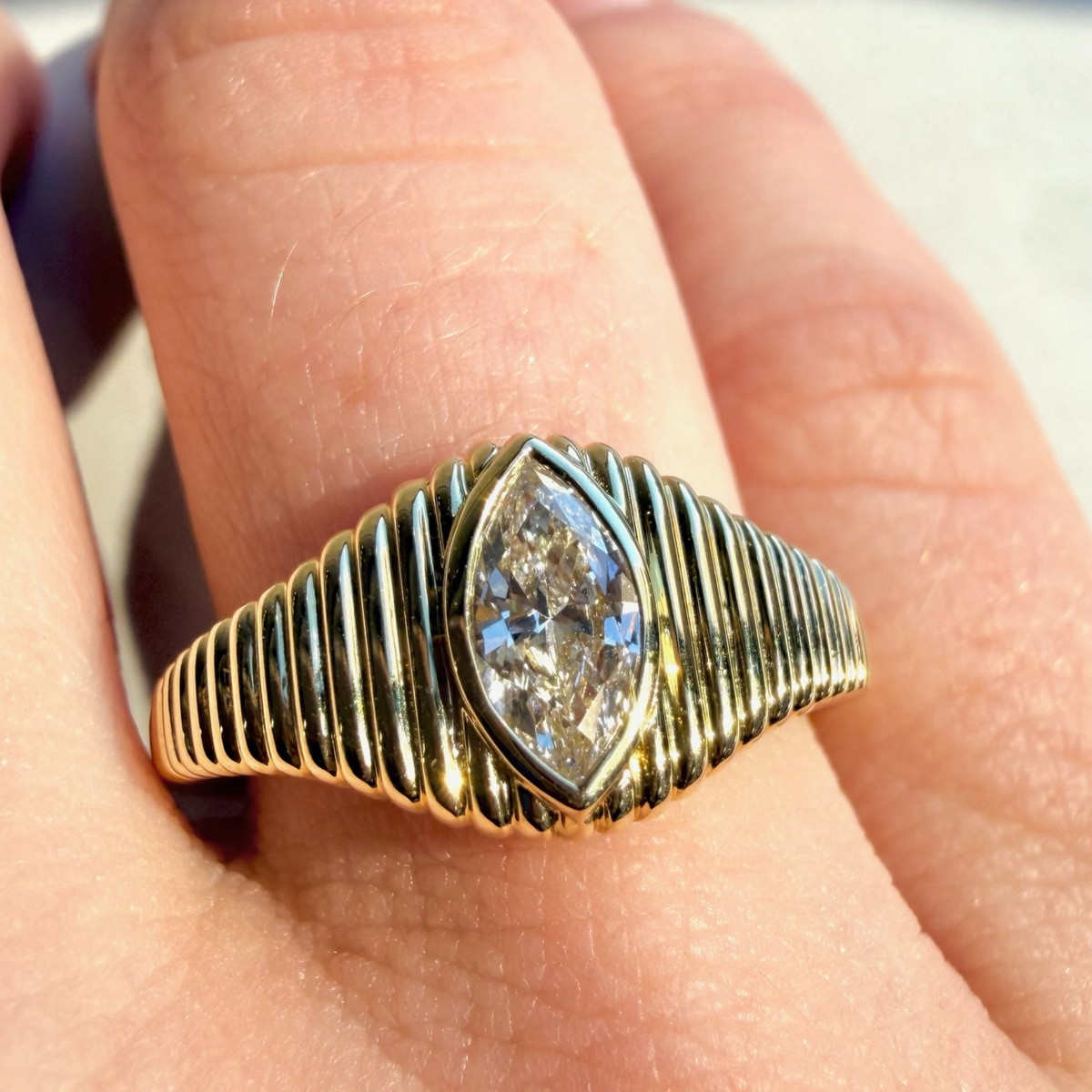 Ribbed Bezel Set Ring | Marquise | Lab-Grown Diamond