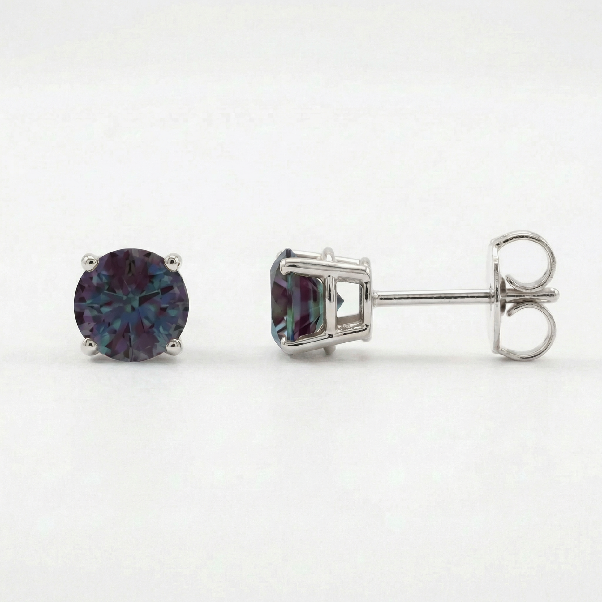 The Everyday Stud | Lab-Grown Alexandrite