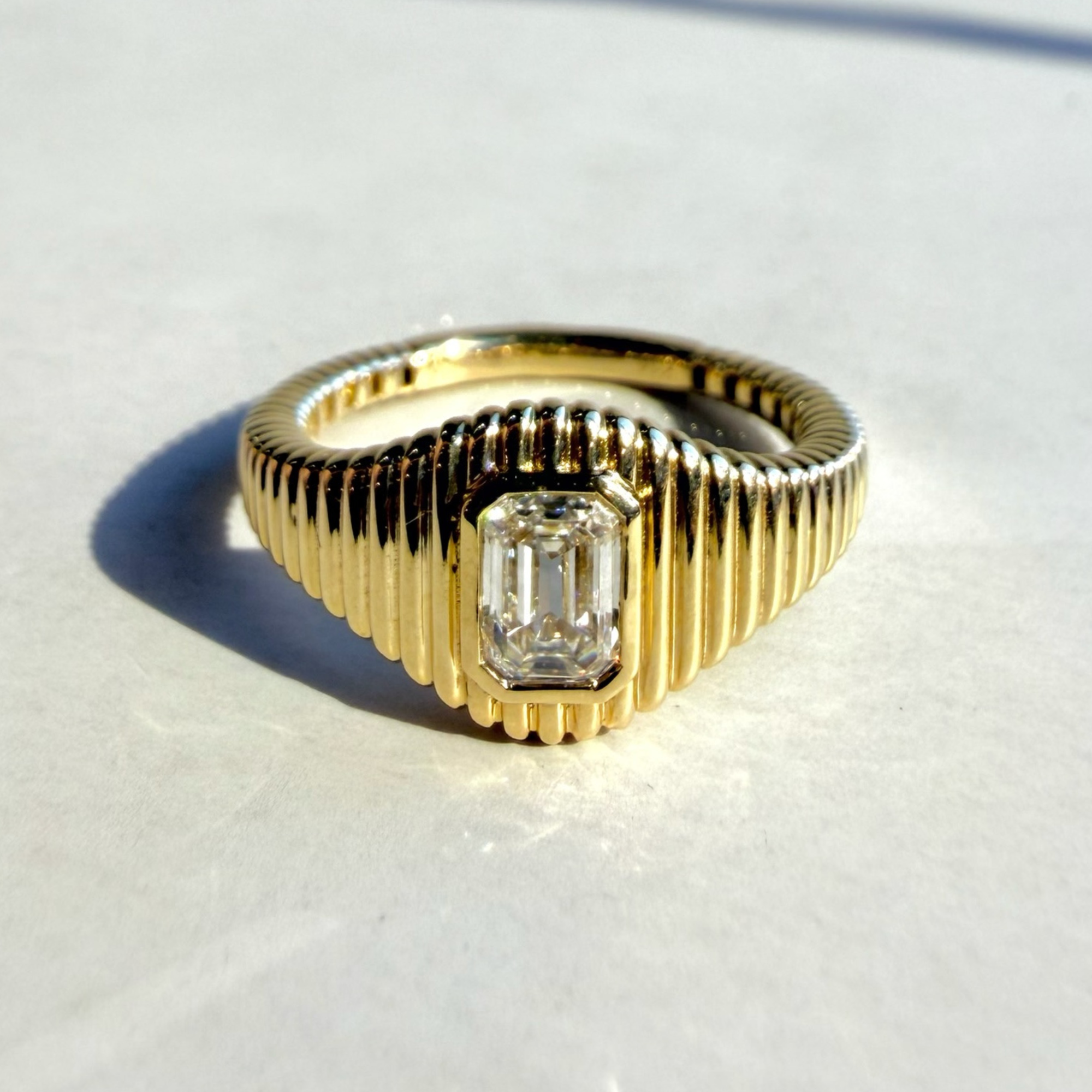 Ribbed Bezel Set Ring | Emerald Cut | Lab-Grown Diamond