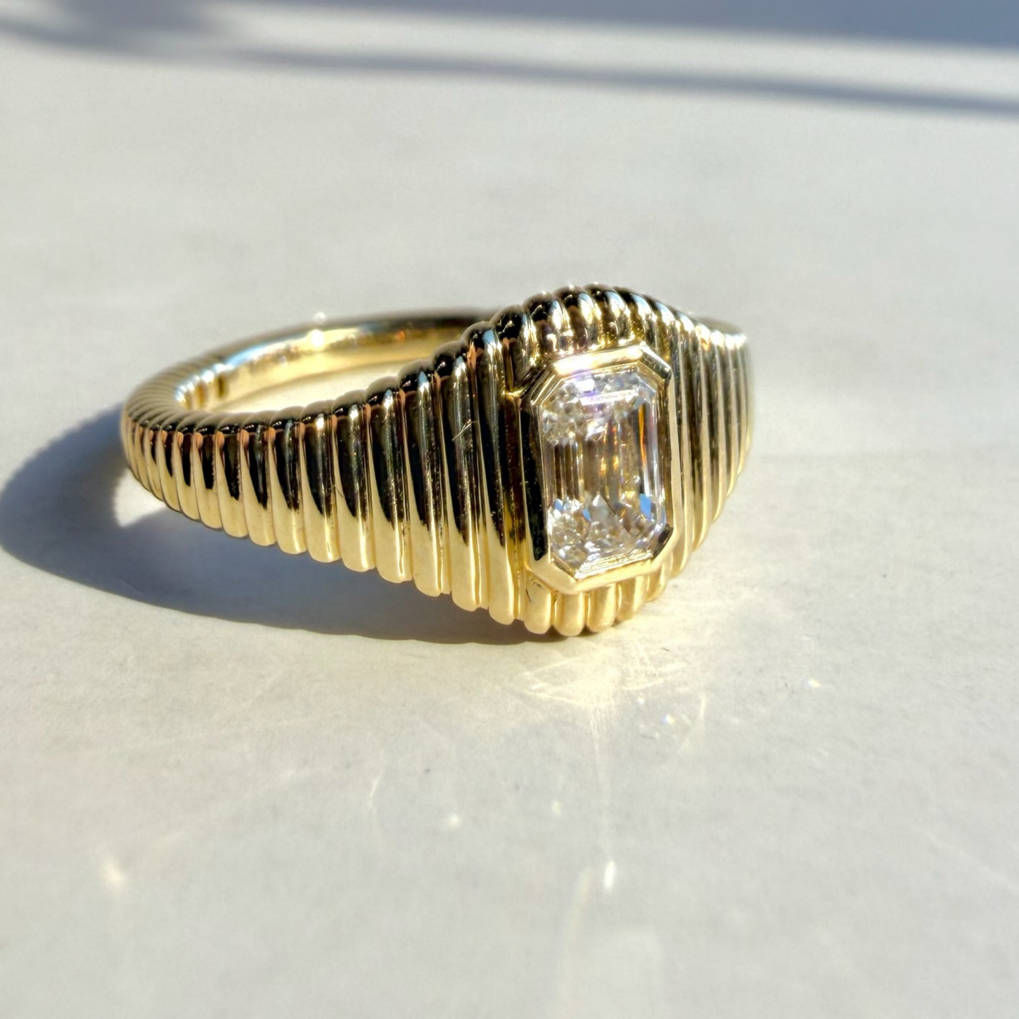 Ribbed Bezel Set Ring | Emerald Cut | Lab-Grown Diamond