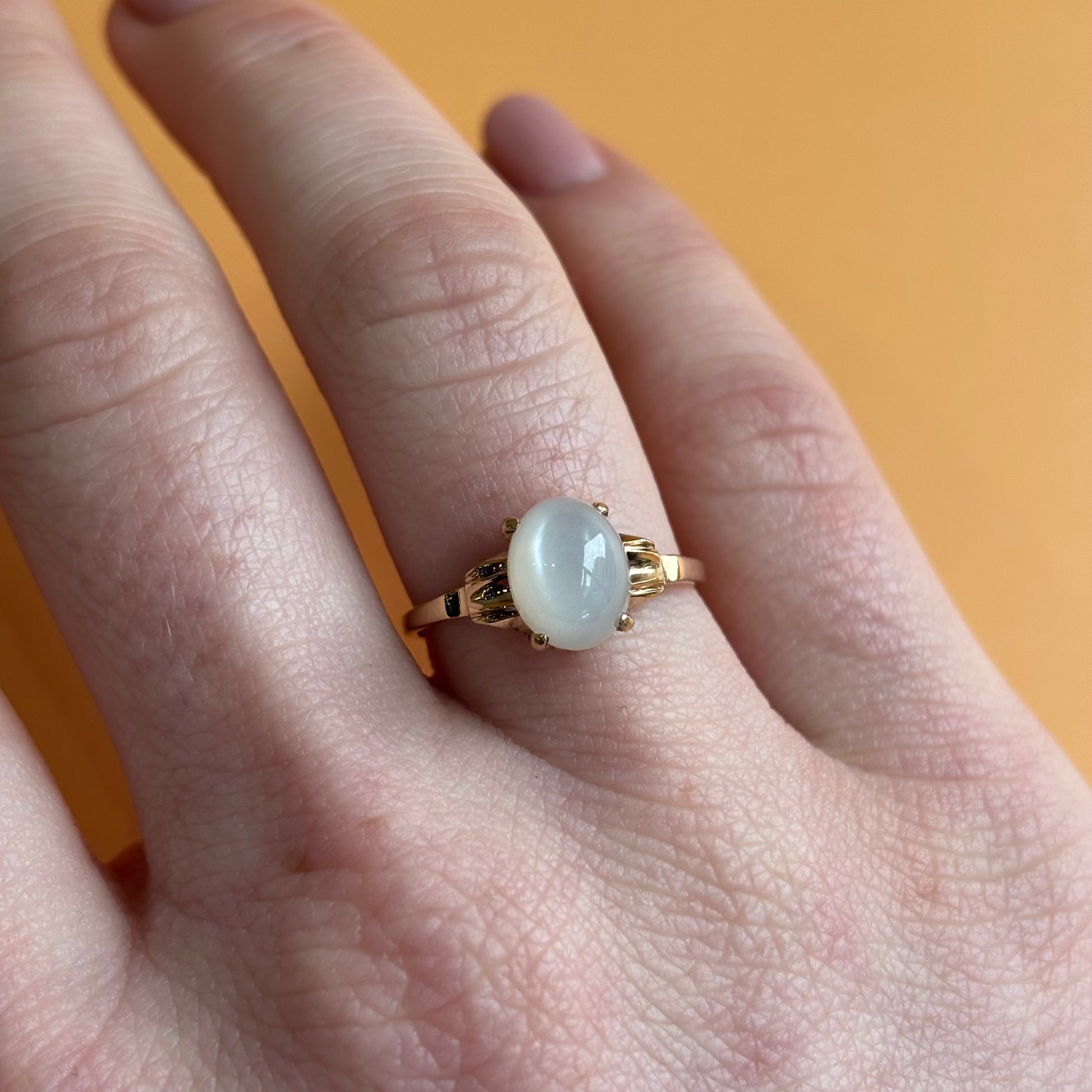 Victorian Oval Moonstone Solitaire Ring | 10k Yellow Gold | Vintage
