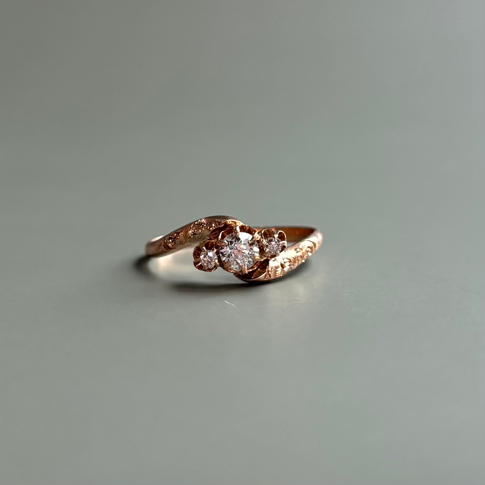 Victorian 0.30 CTW Diamond Ring | 10K Yellow Gold | Vintage
