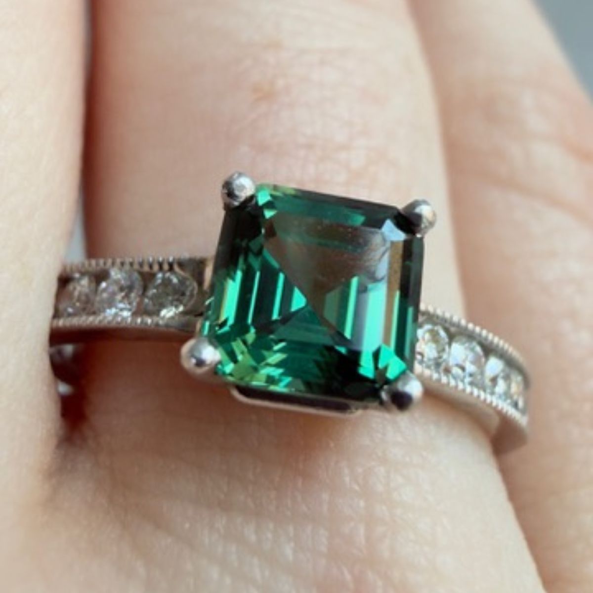 Green Tourmaline and Diamond Ring | 14K White Gold