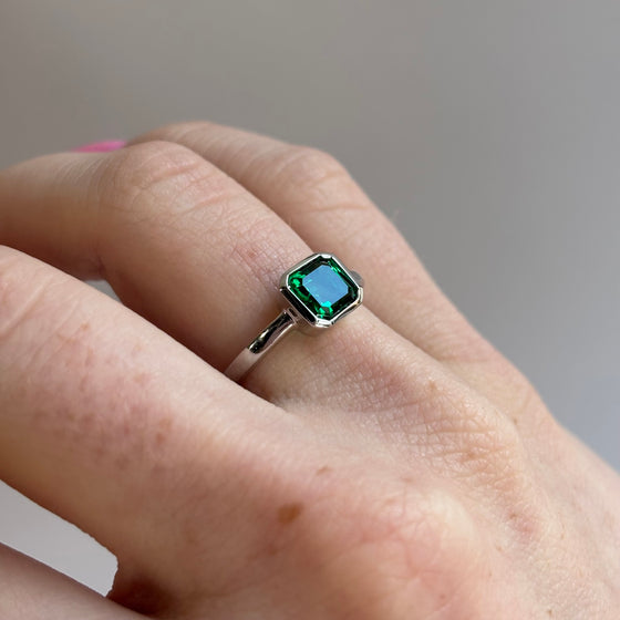 Bezel Ring
