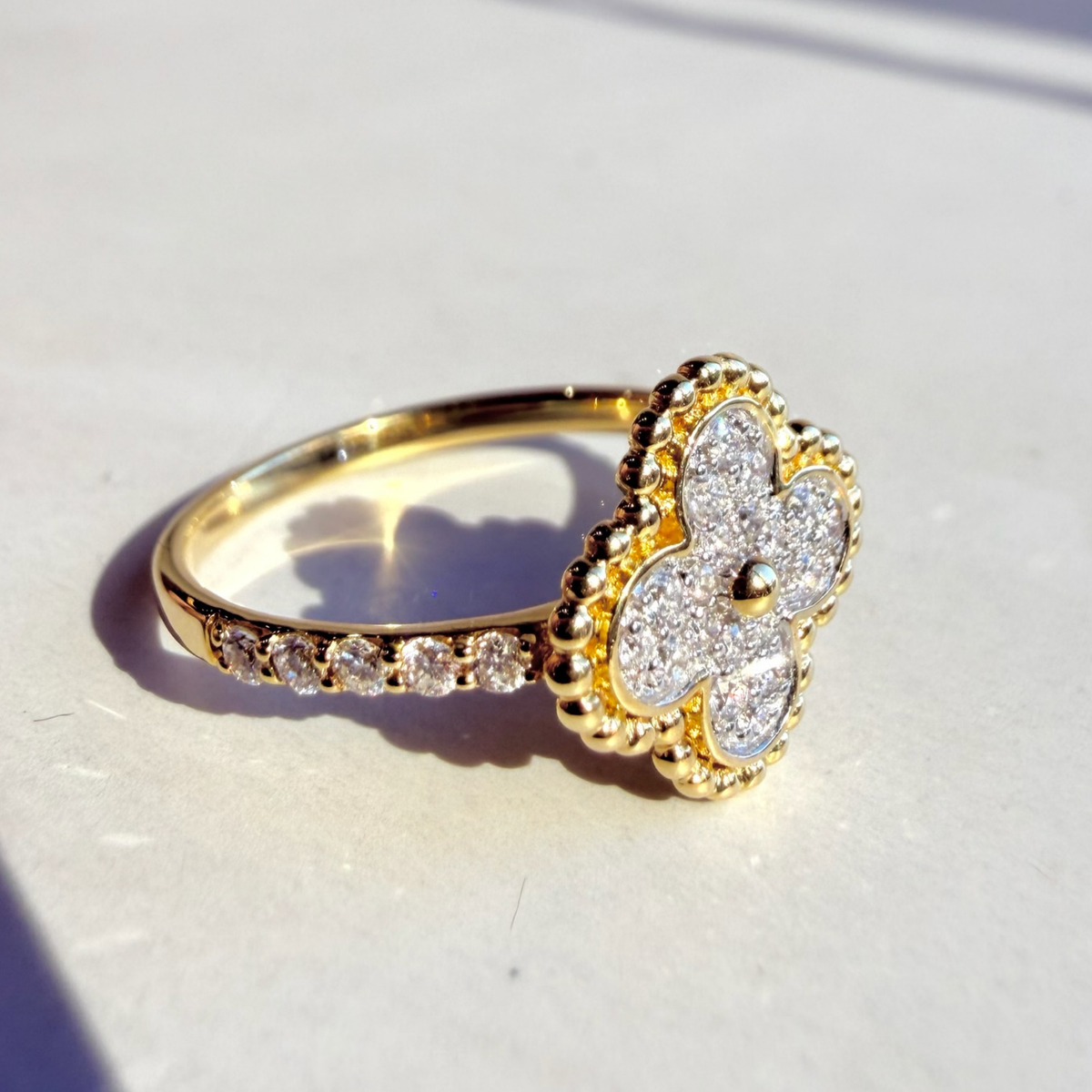 Diamond Clover Ring | 18K Yellow Gold