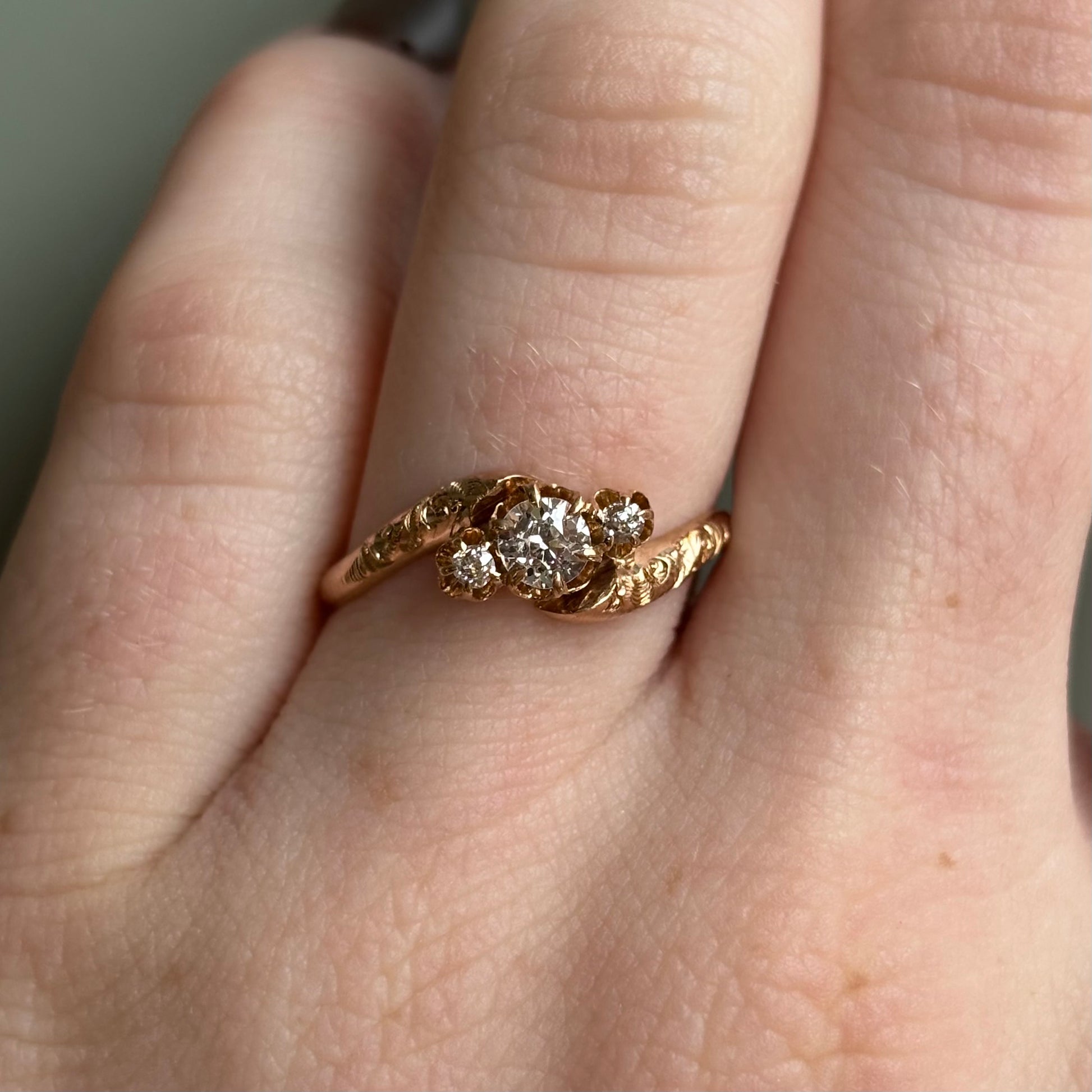 Victorian 0.30 CTW Diamond Ring | 10K Yellow Gold | Vintage