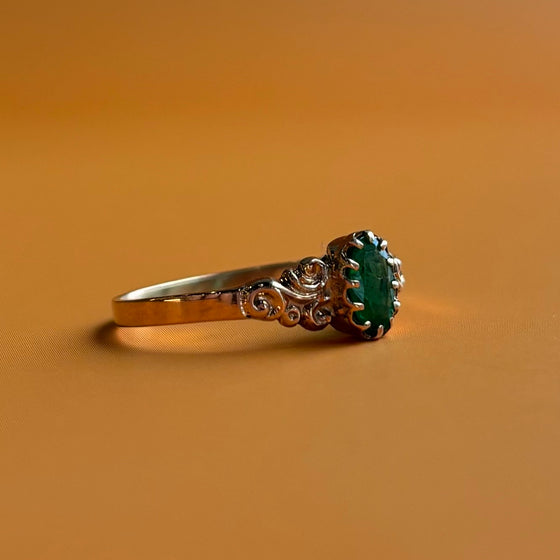 Natural Emerald Solitaire