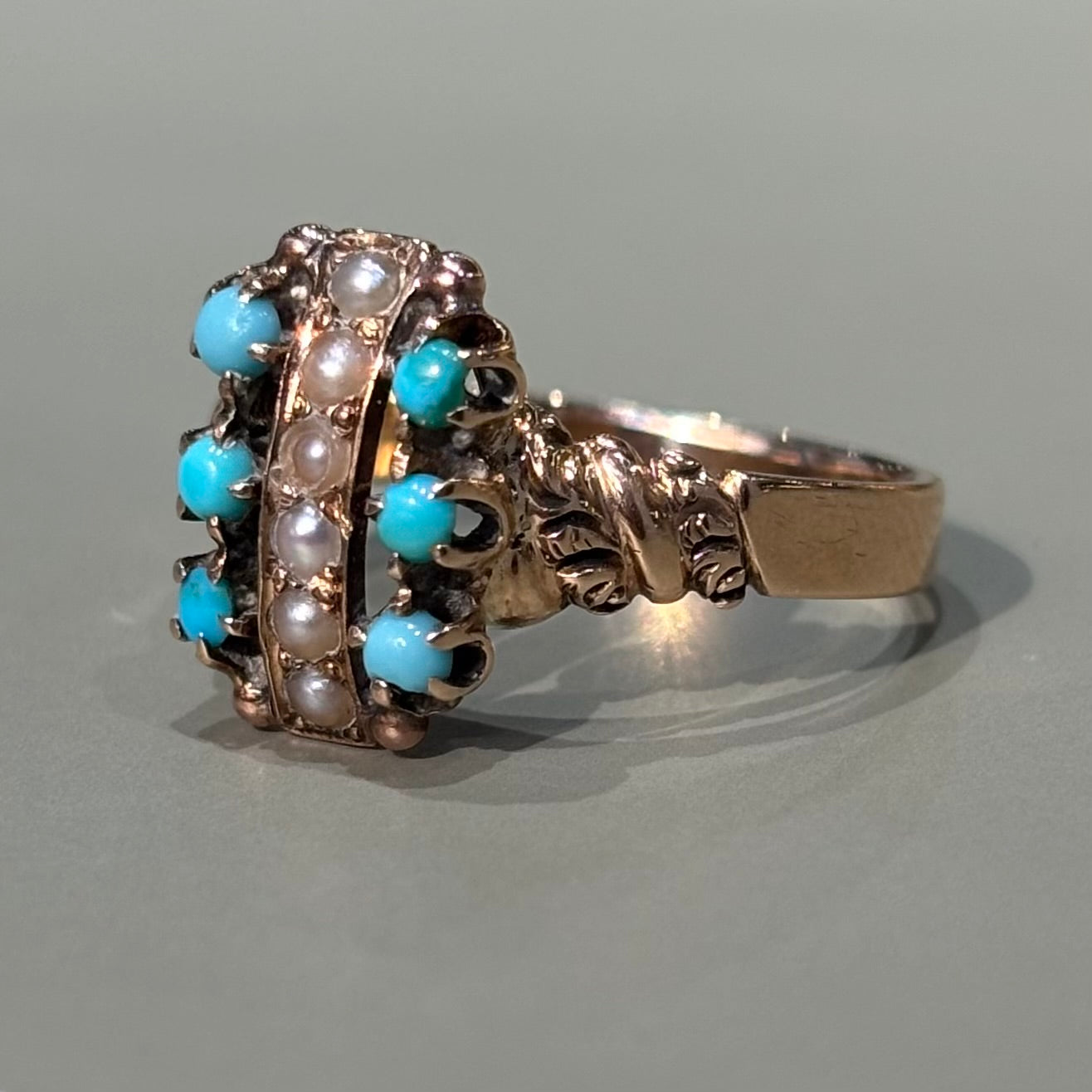 Turquoise and Pearl Ring | 10K Yellow Gold | Vintage