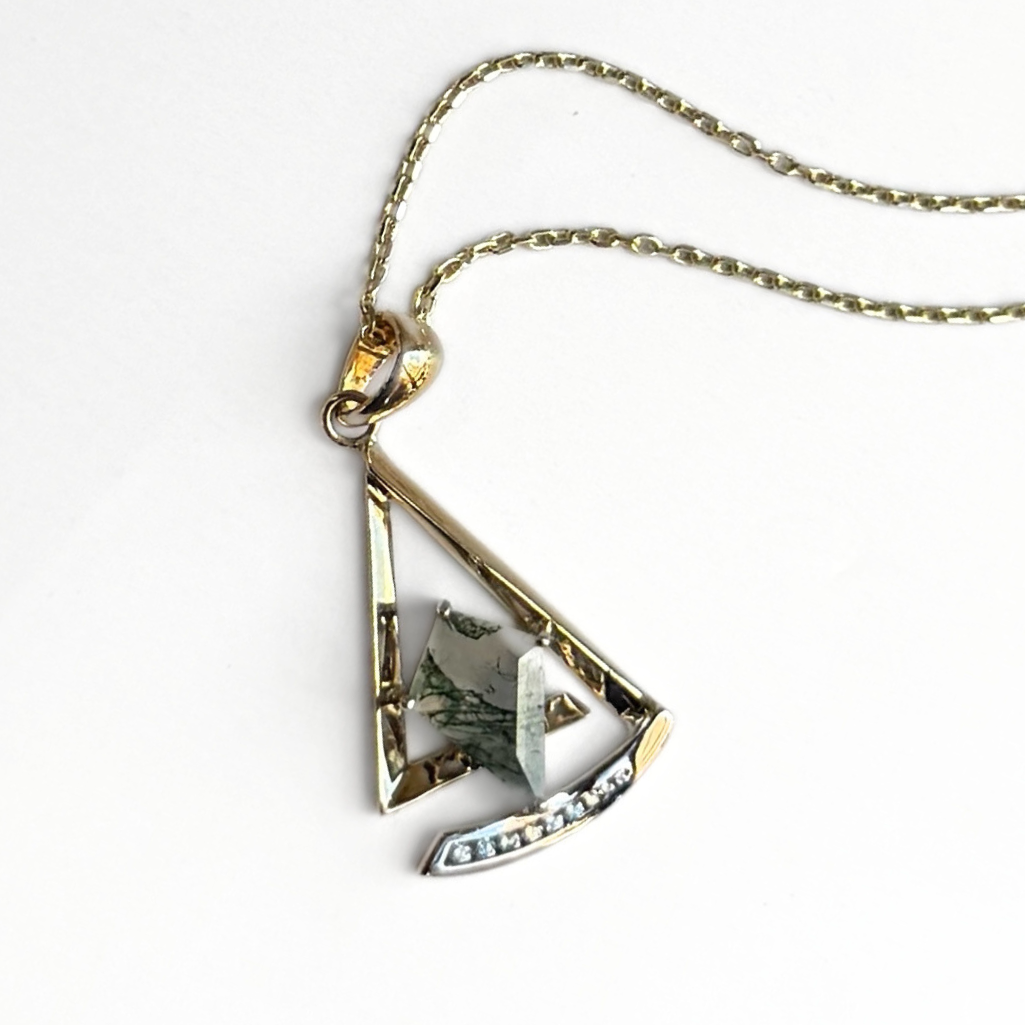Kite Cut Moss Agate Necklace | 14K Two-Tone Gold