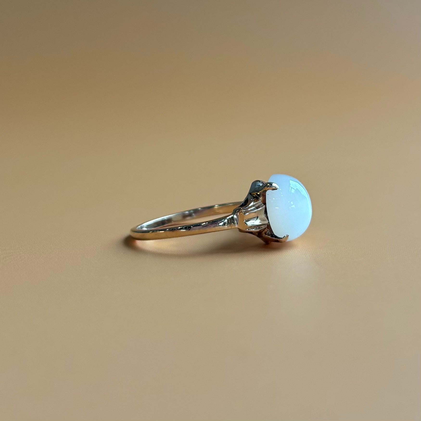 Victorian Oval Moonstone Solitaire Ring | 10k Yellow Gold | Vintage