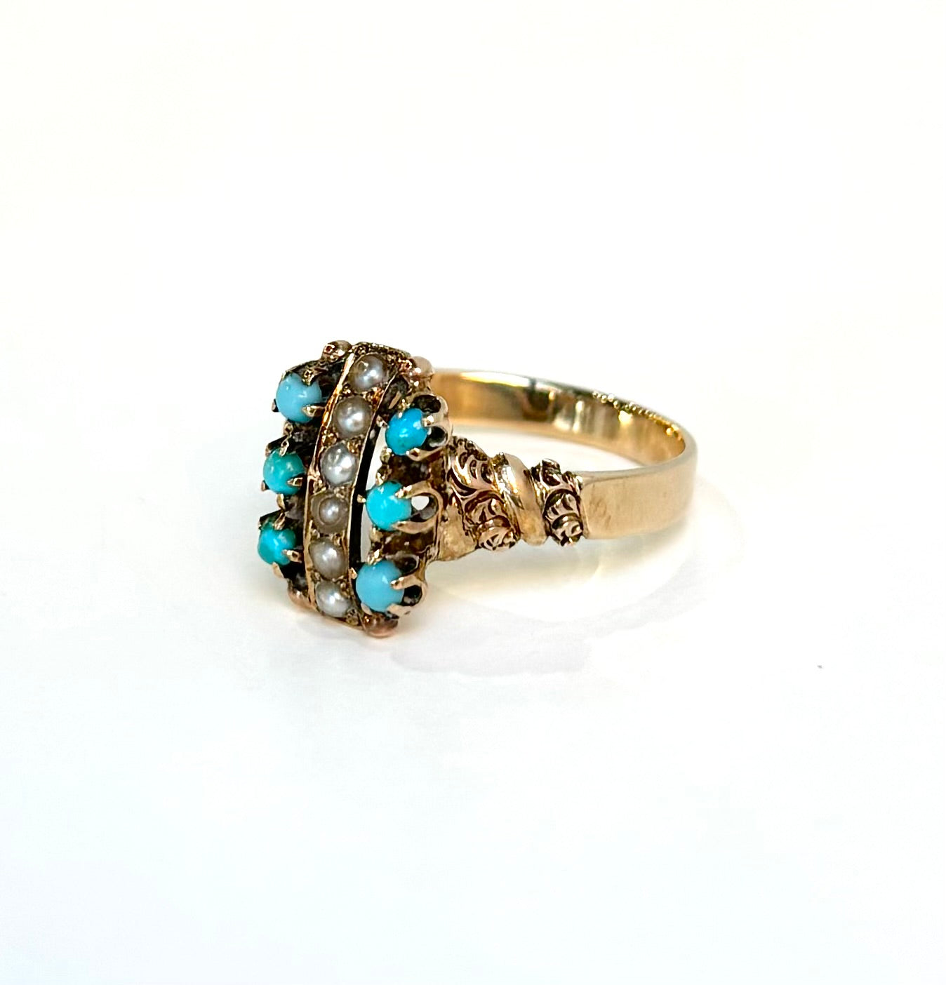 Turquoise and Pearl Ring | 10K Yellow Gold | Vintage