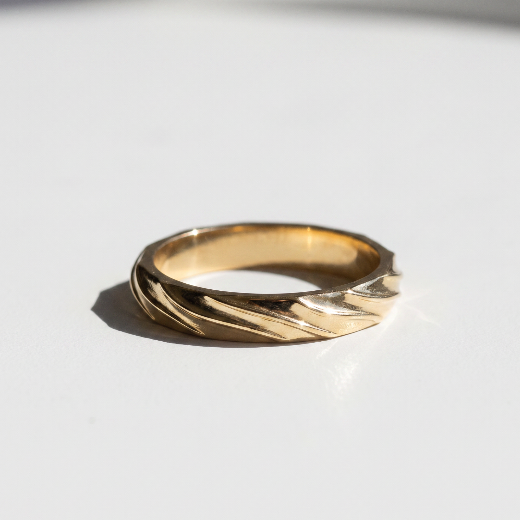 The Ridge Men's Wedding Band