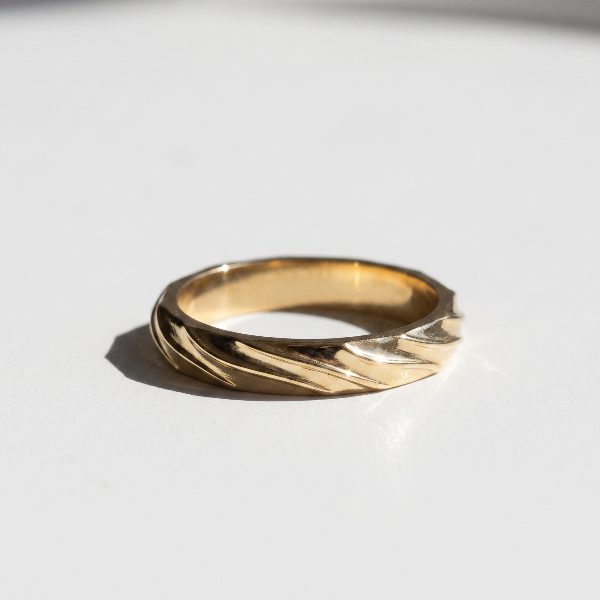 The Ridge Men's Wedding Band