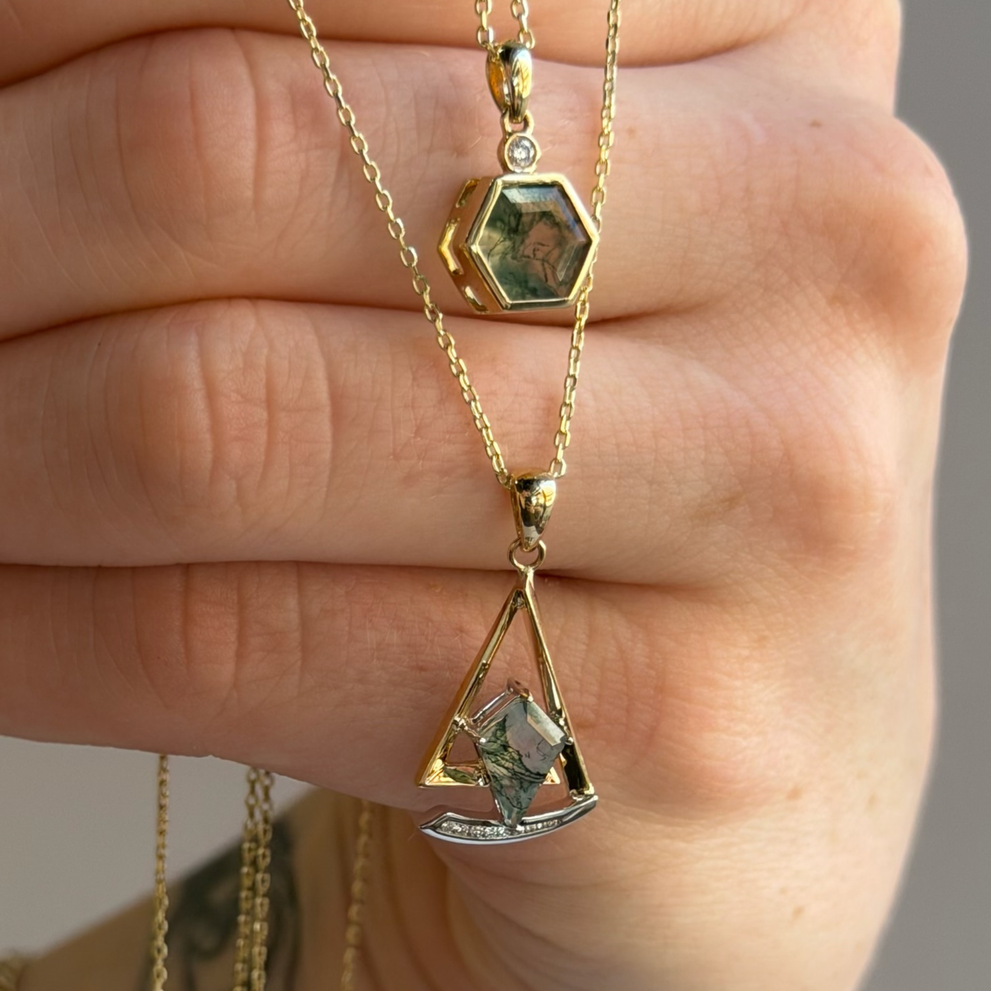 Kite Cut Moss Agate Necklace | 14K Two-Tone Gold