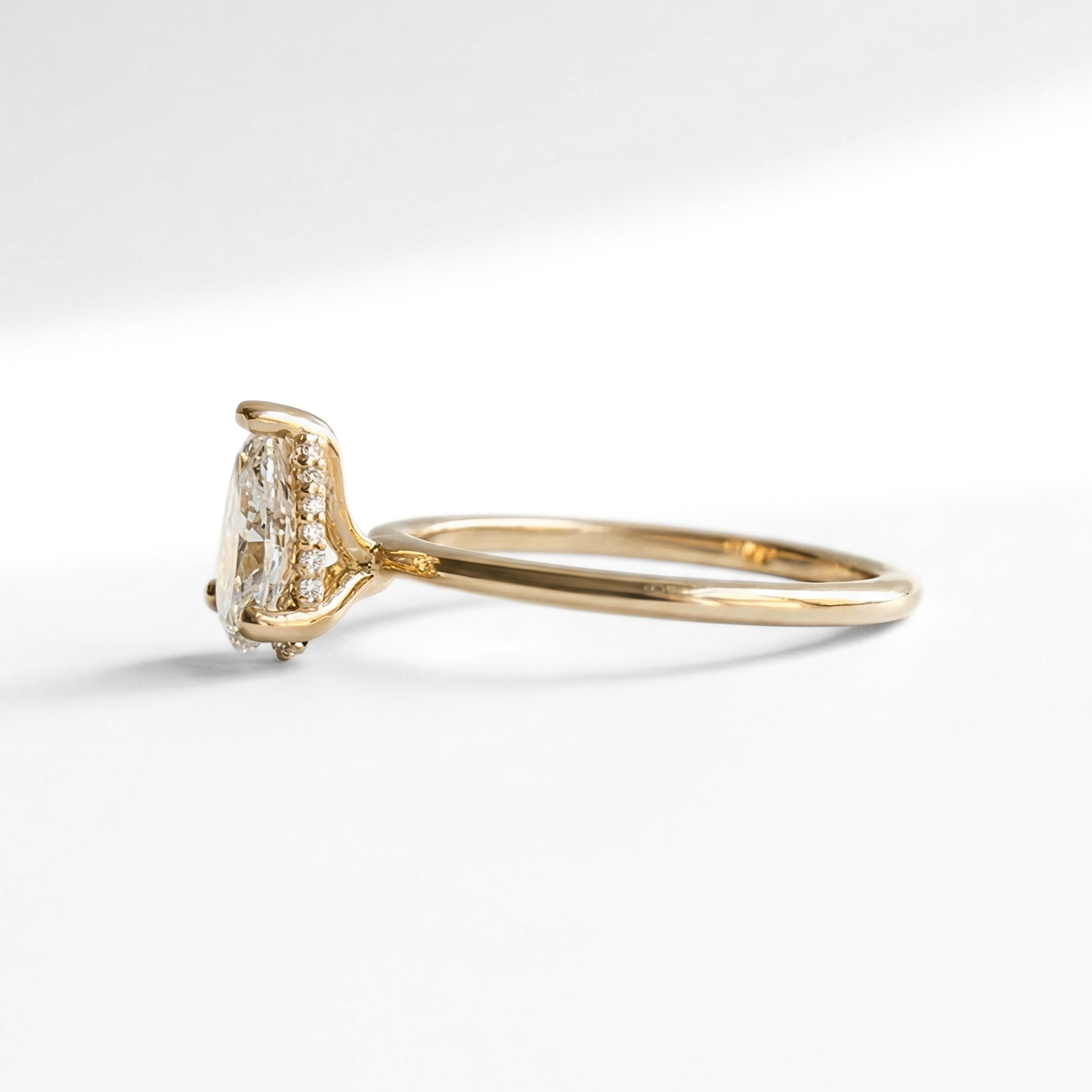 Lab-Grown Pear Diamond Solitaire | 0.99 CT | 14K Yellow Gold | F Color, VVS2 Clarity | Hidden Halo
