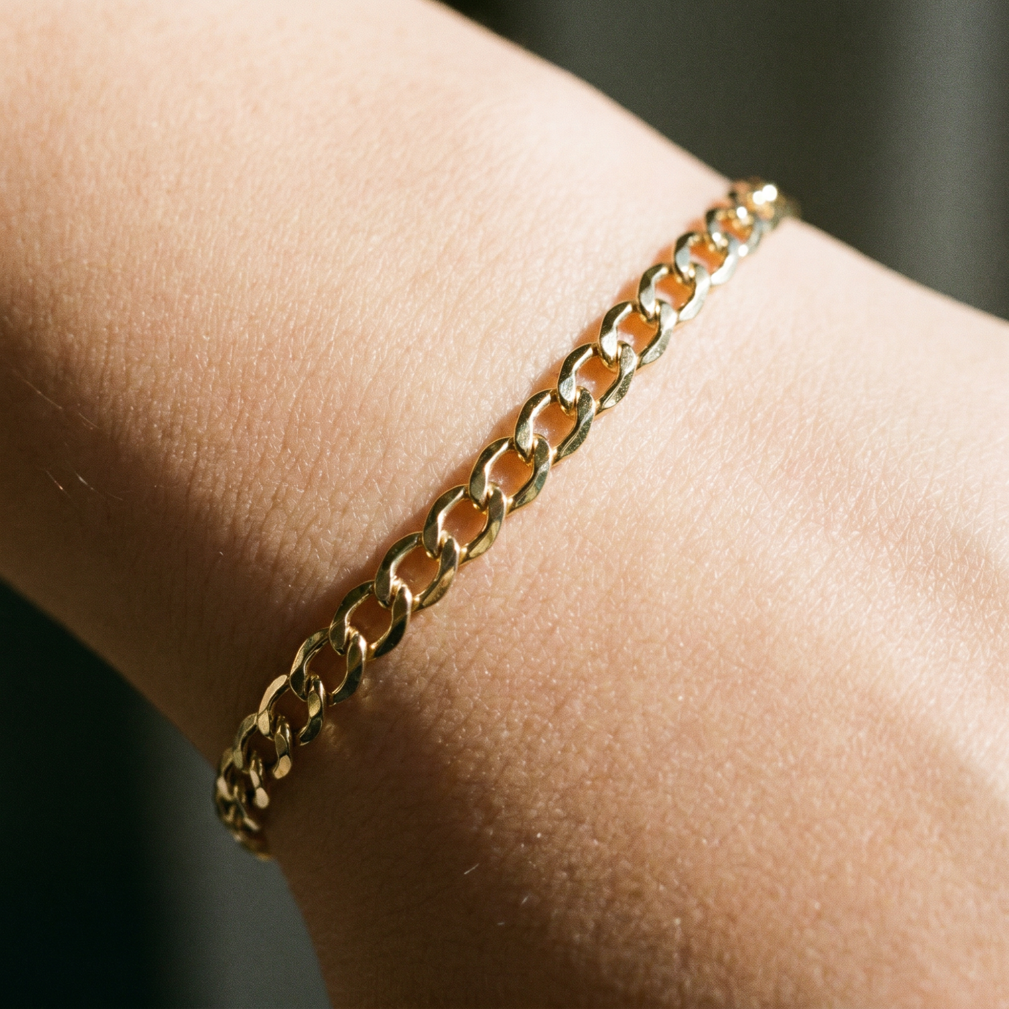 The Curb Link Bracelet | 3.5mm | 10K Yellow Gold