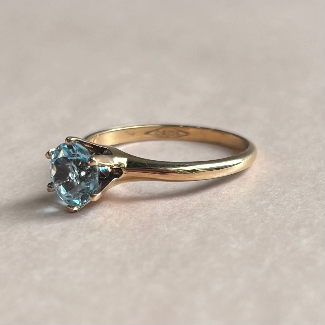 Aquamarine Solitaire Ring | 10K Yellow Gold | Vintage