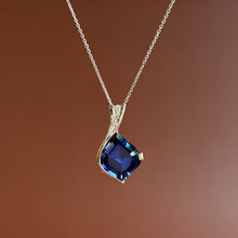  Sapphire Kite Pendant