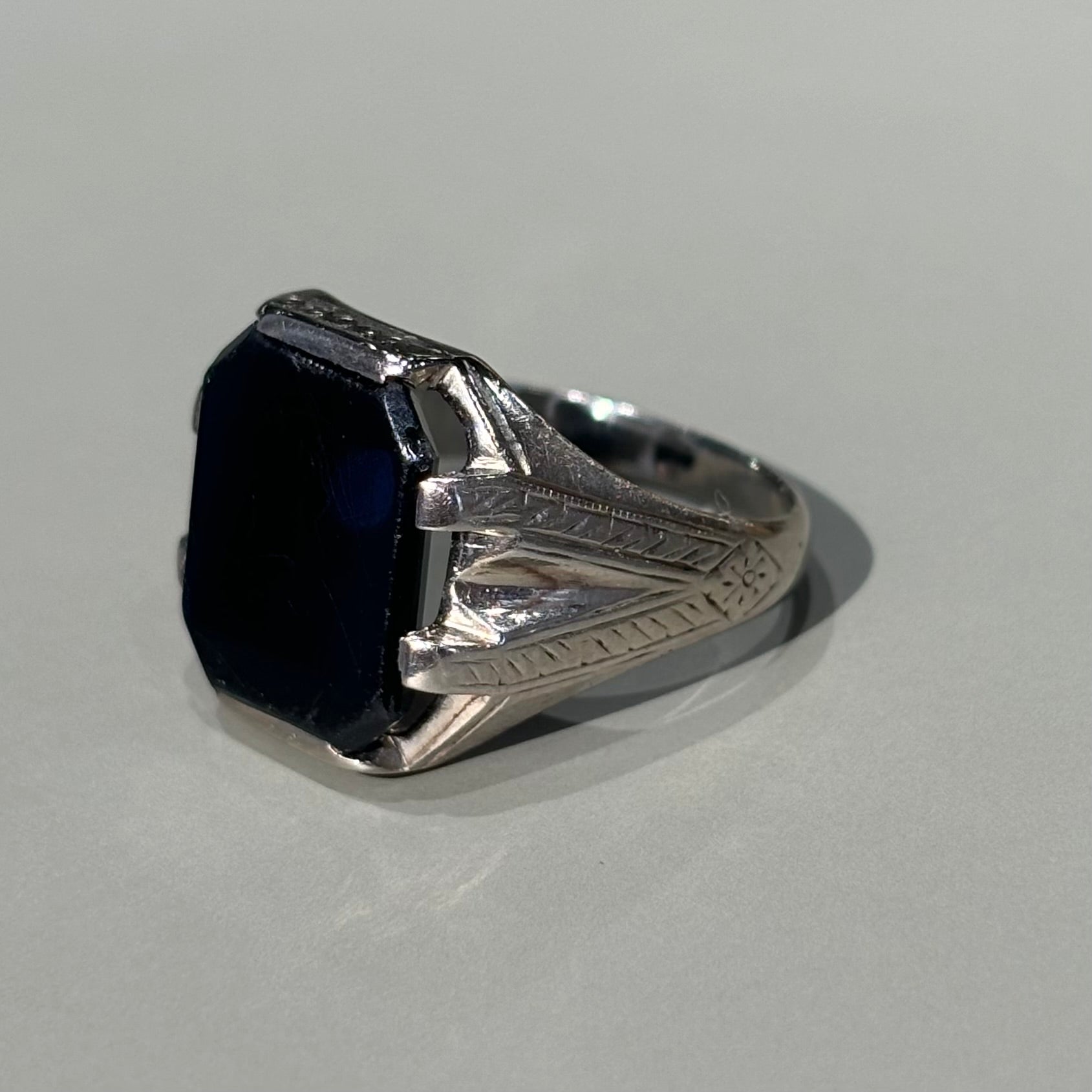 Art Deco Black Onyx Ring | 10k White Gold Hand-Engraved | Vintage
