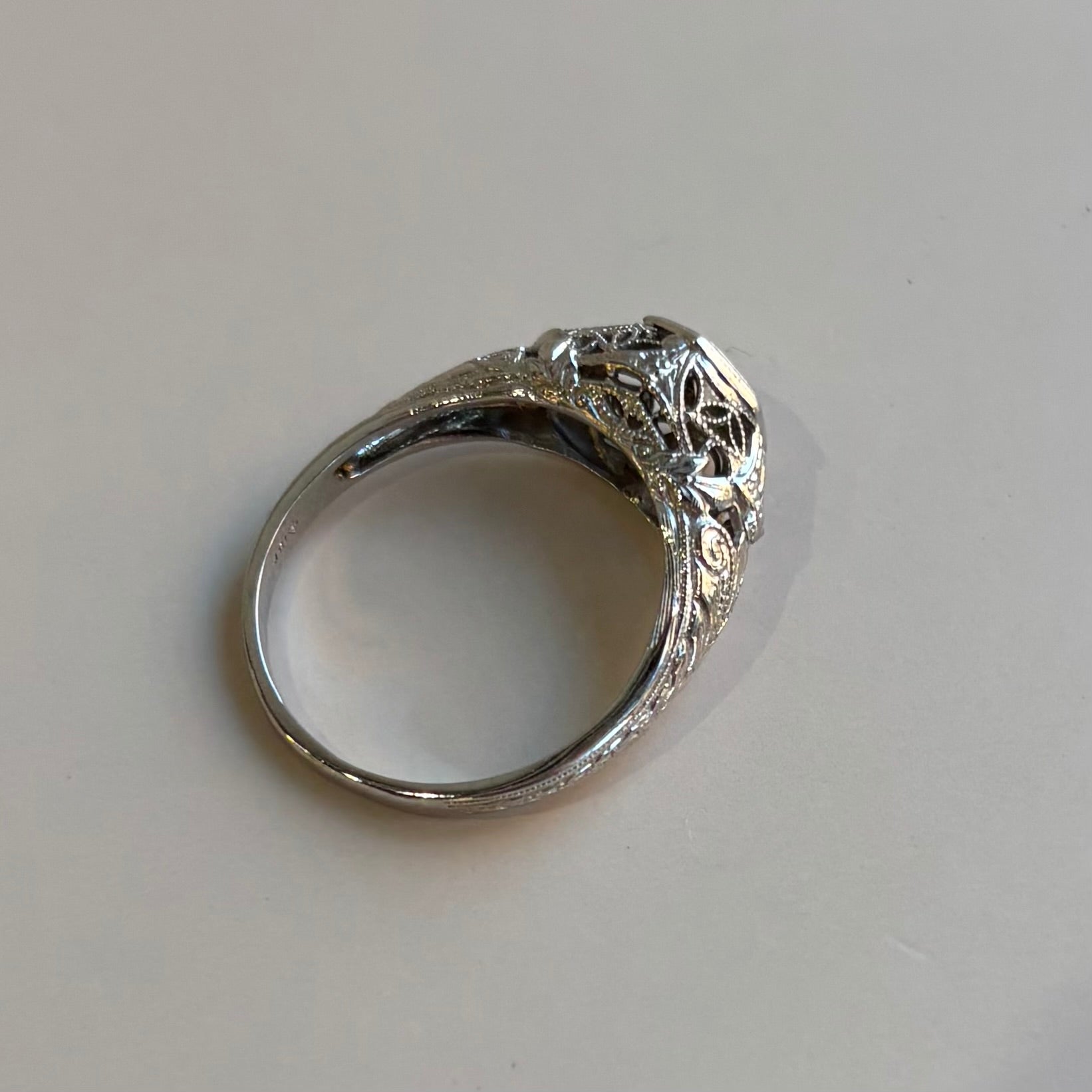 Art Deco Diamond Hexagonal Bezel Filigree Ring | 18k White Gold | Vintage