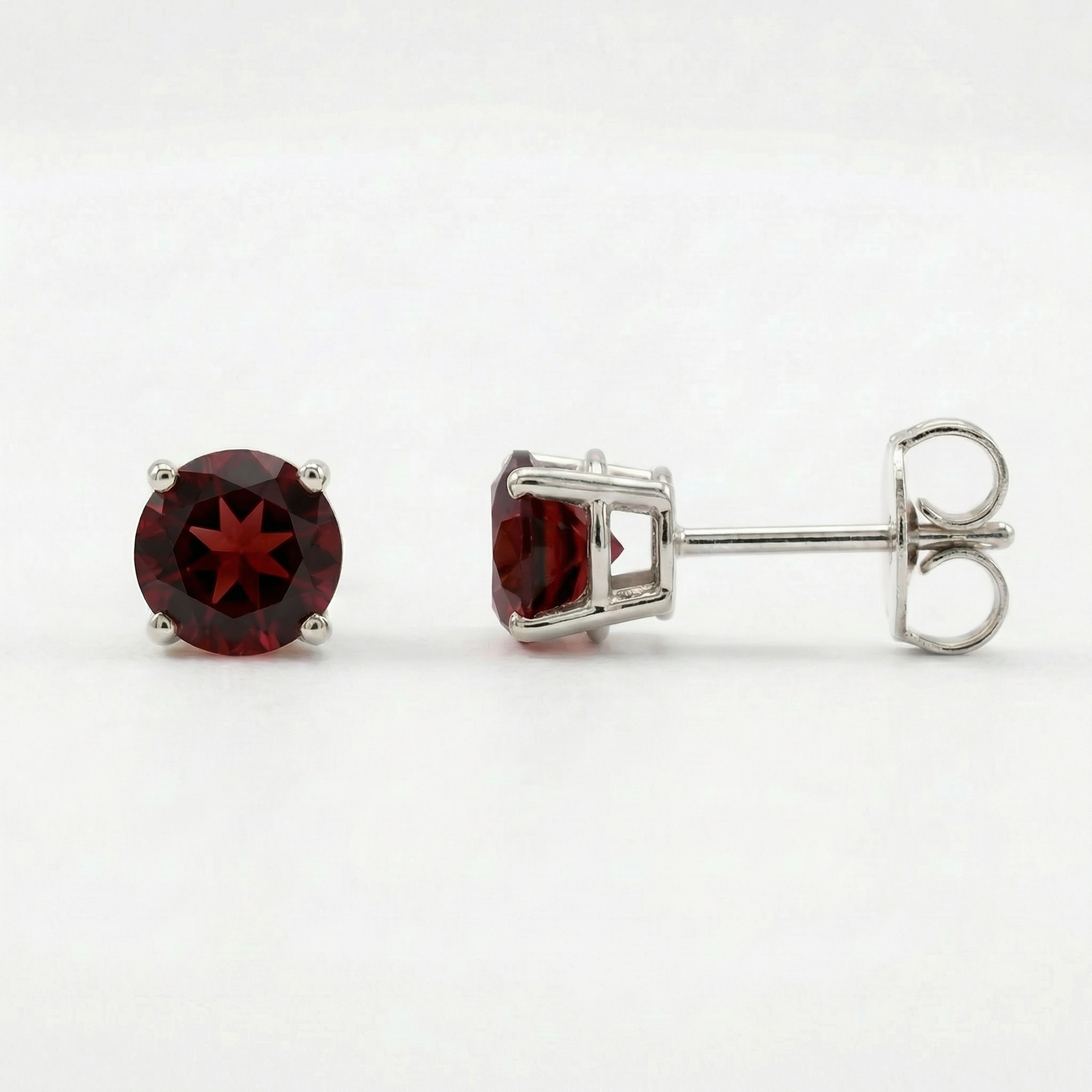 The Everyday Stud | Garnet