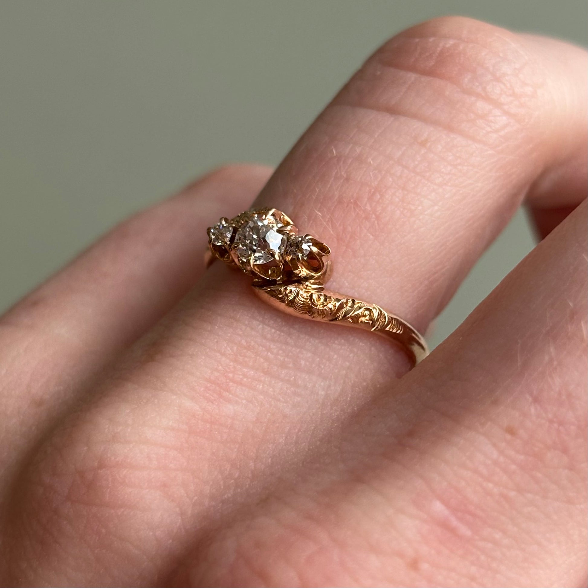 Victorian 0.30 CTW Diamond Ring | 10K Yellow Gold | Vintage