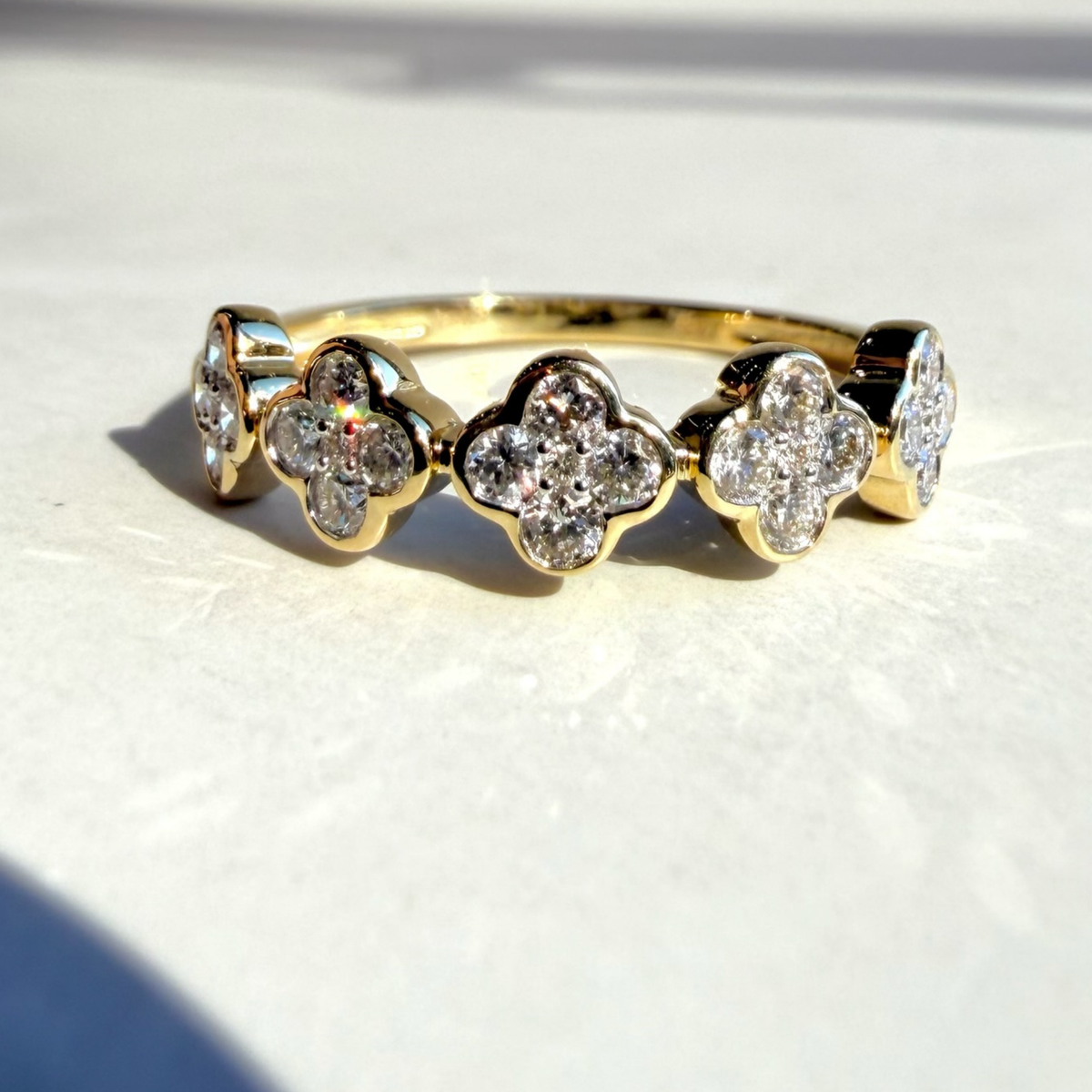Five Clover Band | Earth-Mined Diamond