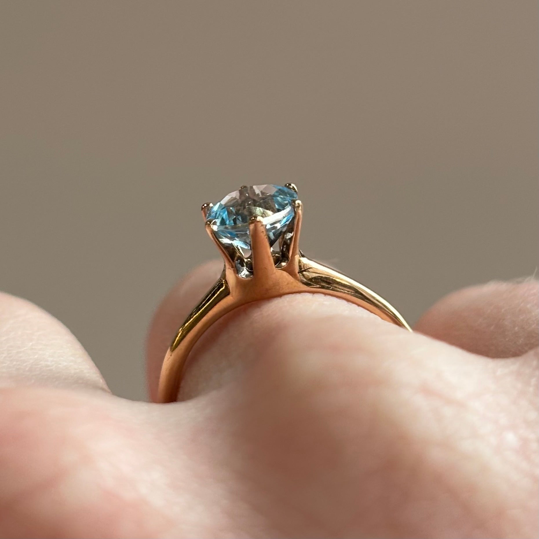 Aquamarine Solitaire Ring | 10K Yellow Gold | Vintage