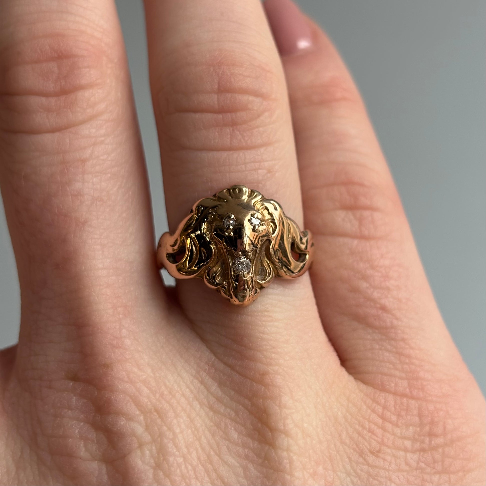 The Lion Ring | 14K Yellow Gold | Vintage