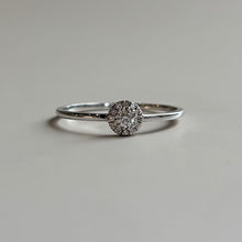  Diamond Ring