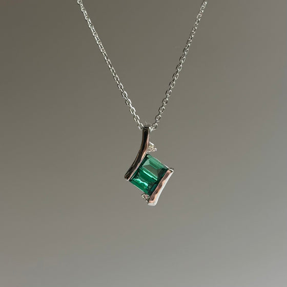 Princess Cut Emerald