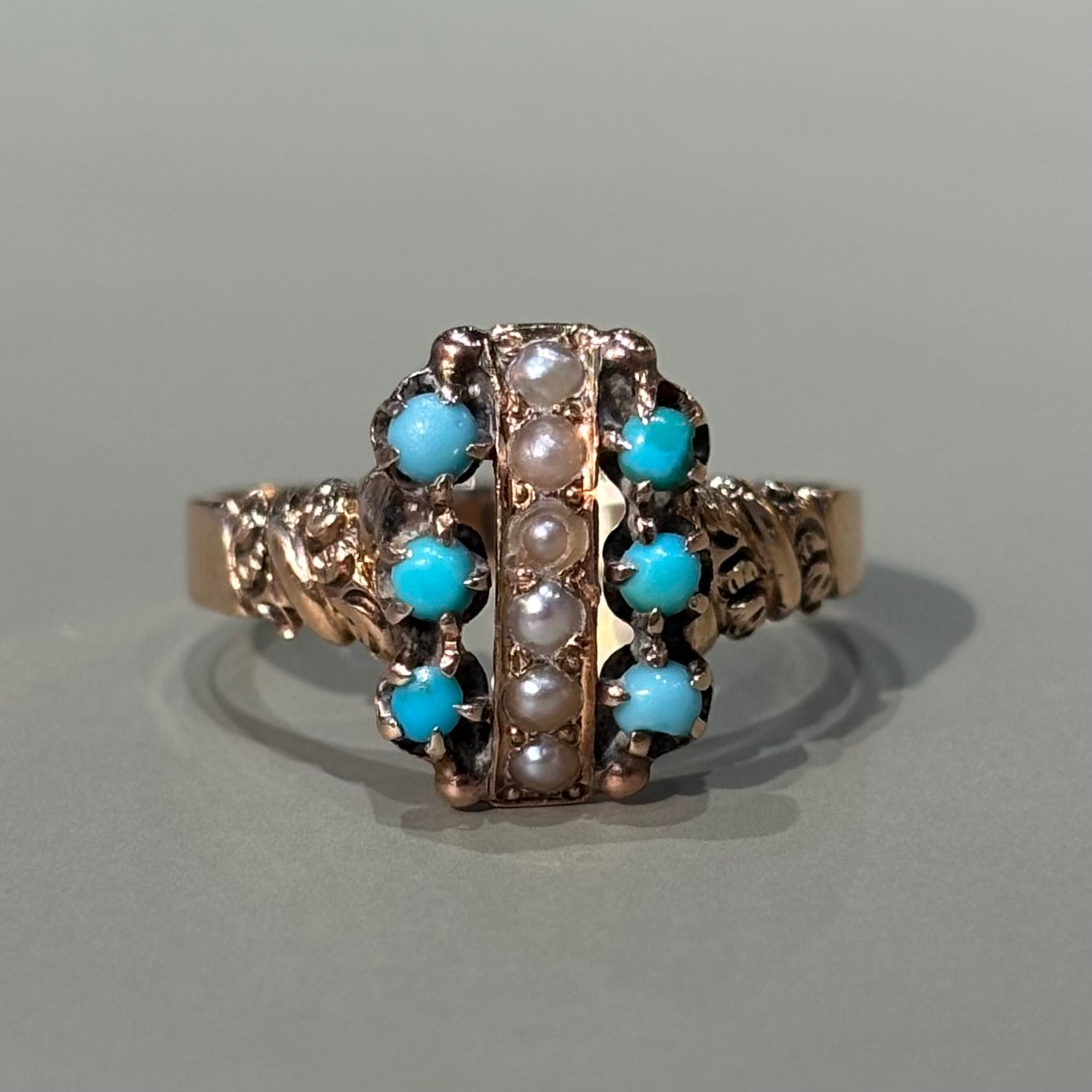 Turquoise and Pearl Ring | 10K Yellow Gold | Vintage