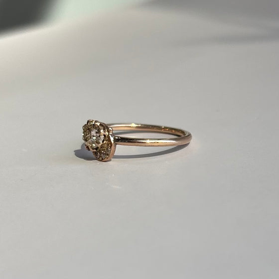 Old Mine Cut with Moon Accent