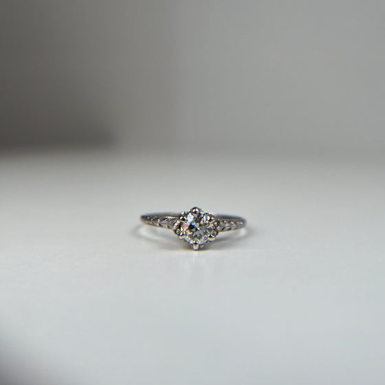 Curved Vine Diamond Solitaire