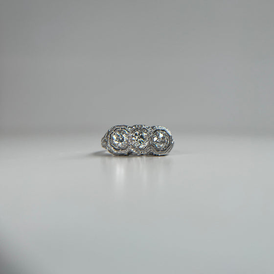 Art Deco Three Stone Diamond Engagement Ring 1.10 ct - Circa 1920