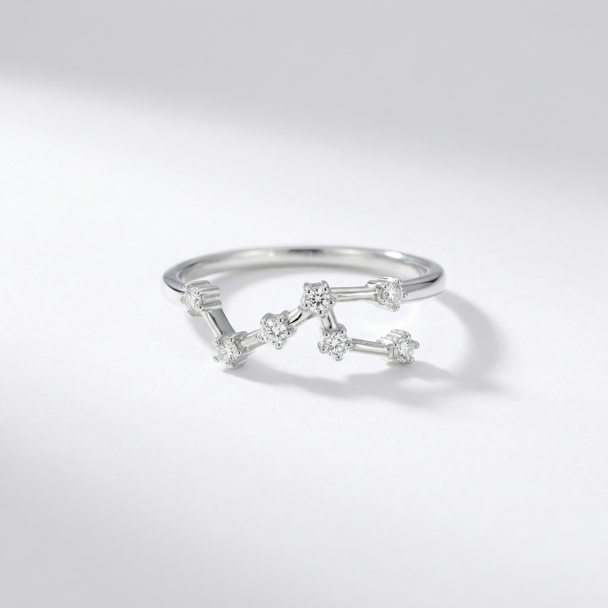 The Constellation Ring | Leo | Natural Diamond