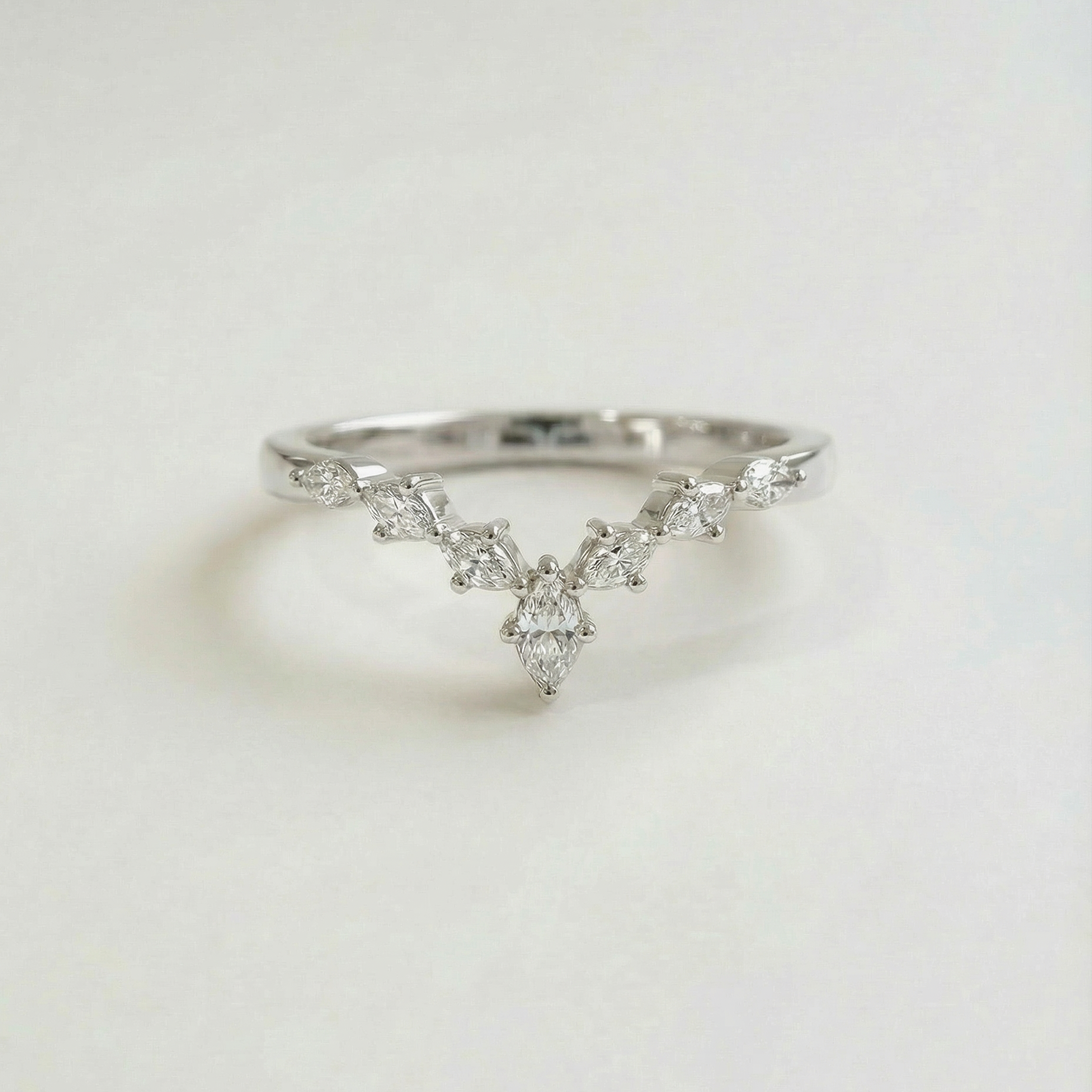 The V Ring | Marquise | Lab-Grown Diamond