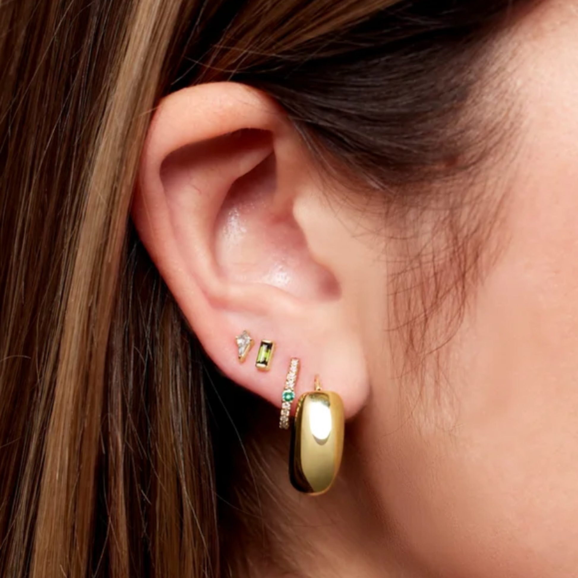 The Baby Baguette Stud | Channel Set