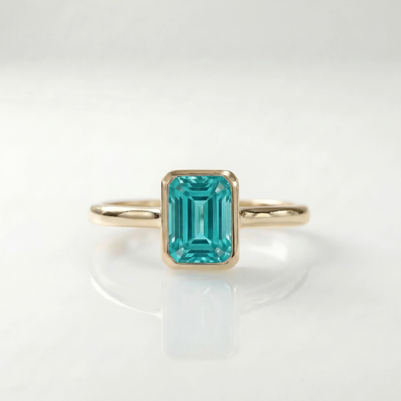 The Classic Bezel Ring | Lab-Grown Paraiba Garnet